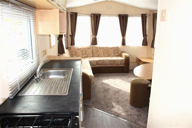 4 Harbour House Mobile, Courtown, Wexford