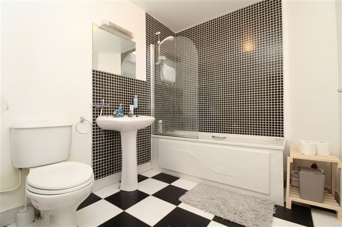 7 Brook Lodge House, Oakview Village, Tralee, Kerry
