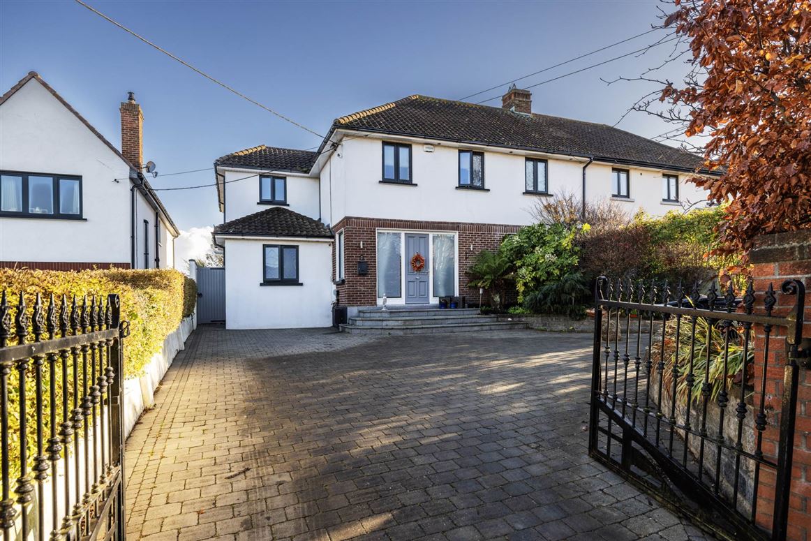 8 The Rise, Malahide, County Dublin