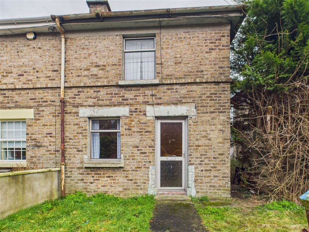 18 Upper Saint Josephs Terrace, Athy, County Kildare