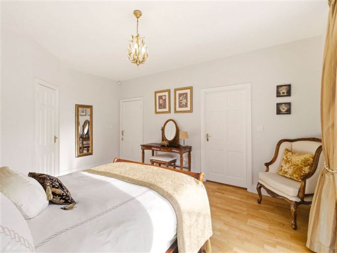 https://photos-a.propertyimages.ie/media/2/8/2/5010282/af34b5fa-9c19-4052-9aa8-eb177891e097_l.jpg