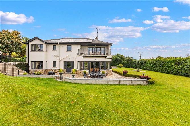https://photos-a.propertyimages.ie/media/2/8/2/5010282/af34b5fa-9c19-4052-9aa8-eb177891e097_l.jpg