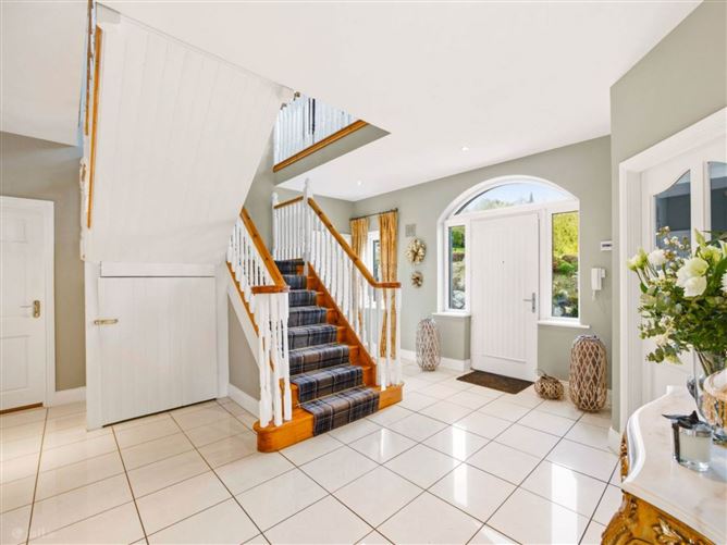 https://photos-a.propertyimages.ie/media/2/8/2/5010282/af34b5fa-9c19-4052-9aa8-eb177891e097_l.jpg
