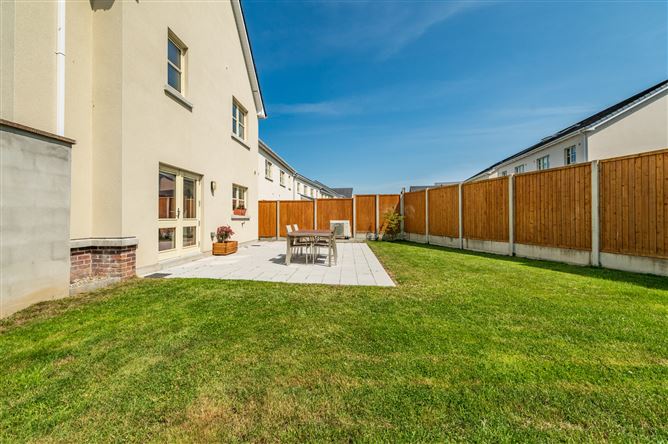 https://photos-a.propertyimages.ie/media/2/8/2/5015282/4760eb9c-3c04-4ff5-9b23-ea1c722f5cfa_l.jpg