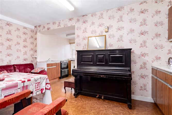 118 La Fanu Road, Ballyfermot, Dublin 10