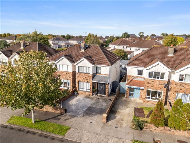 16 Tara Court Park, Navan, Co. Meath, C15X7Y4