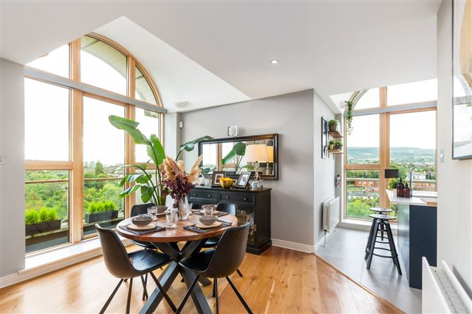 Penthouse, 104 The Oaks, Rockfield, Dundrum, Dublin 16