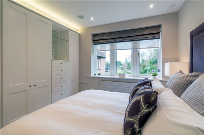 14 Sutton Castle, Sutton, Dublin 13