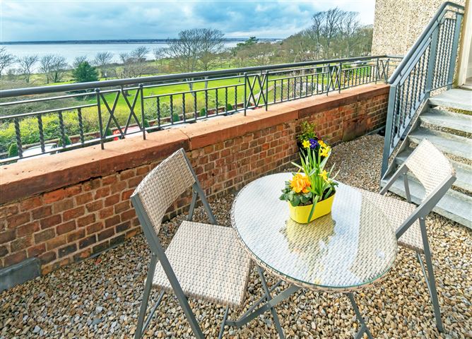 14 Sutton Castle, Sutton, Dublin 13