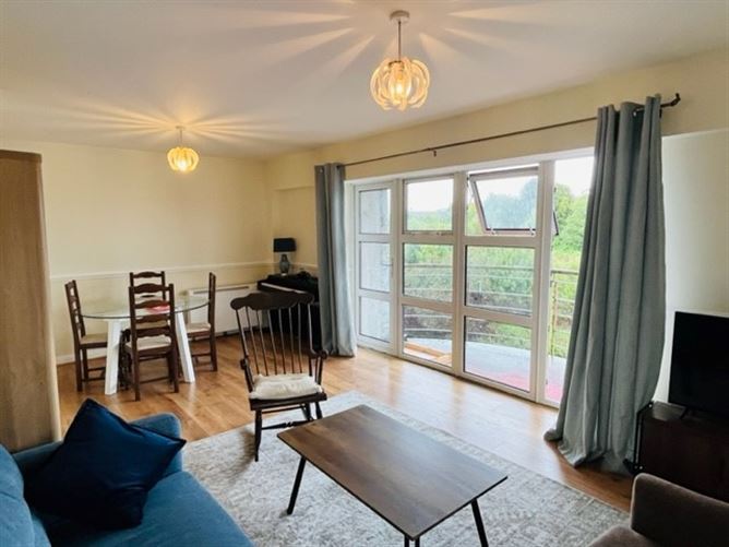 14 Mill House, Mill Road, Ennis, Clare Costelloe Estate Agents