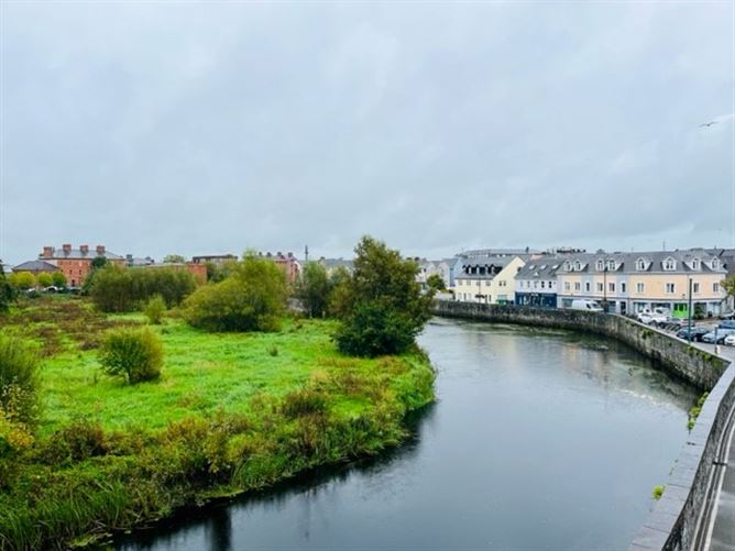 14 Mill House, Mill Road, Ennis, Clare Costelloe Estate Agents