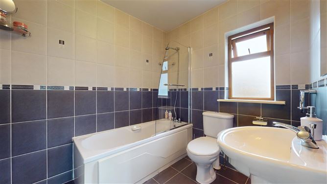 23 Dunbeag, Newport Road, Castlebar, Co. Mayo