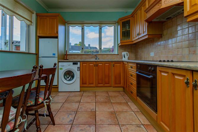 86 St Brendan's Crescent, Greenhills, Dublin 12