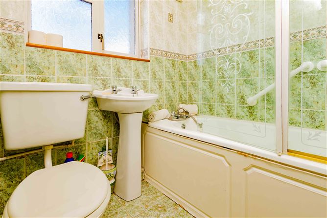 86 St Brendan's Crescent, Greenhills, Dublin 12