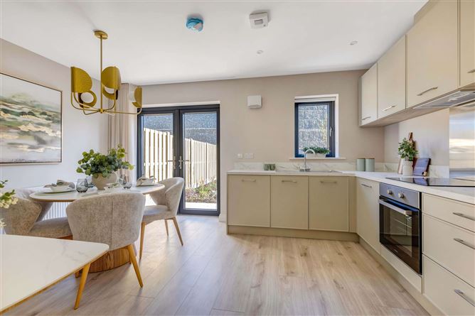 https://photos-a.propertyimages.ie/media/2/8/3/4948382/10347ff9-2f32-4cff-8327-ea366db10999_l.jpg