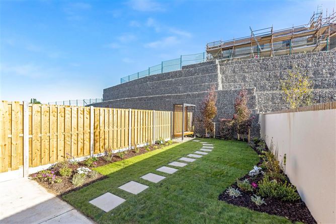 https://photos-a.propertyimages.ie/media/2/8/3/4948382/daa8d4b9-a667-468f-83cc-17153cf0d7e1_l.jpg