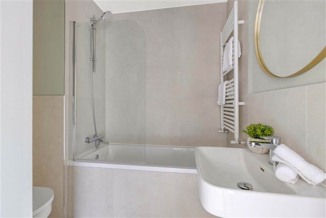 https://photos-a.propertyimages.ie/media/2/8/3/4948382/daa8d4b9-a667-468f-83cc-17153cf0d7e1_l.jpg