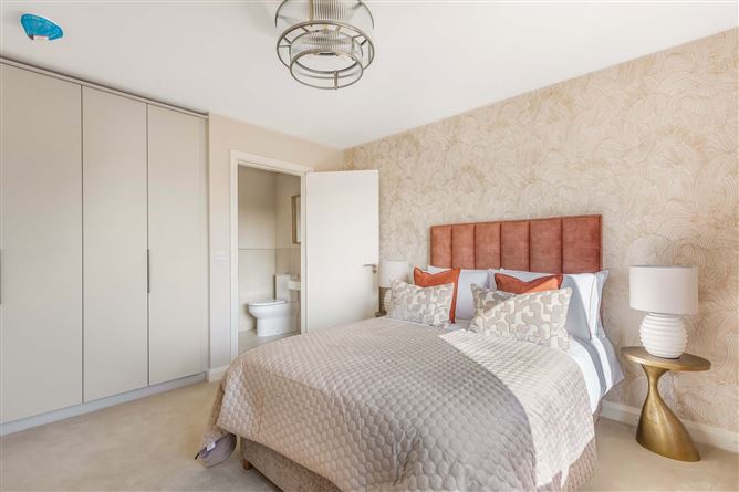 https://photos-a.propertyimages.ie/media/2/8/3/4948382/904cccaa-4869-474b-81f7-873586966cdc_l.jpg