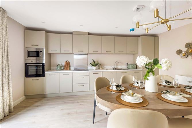 https://photos-a.propertyimages.ie/media/2/8/3/4948382/904cccaa-4869-474b-81f7-873586966cdc_l.jpg