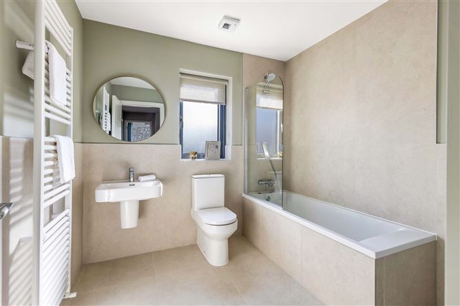 https://photos-a.propertyimages.ie/media/2/8/3/4948382/904cccaa-4869-474b-81f7-873586966cdc_l.jpg