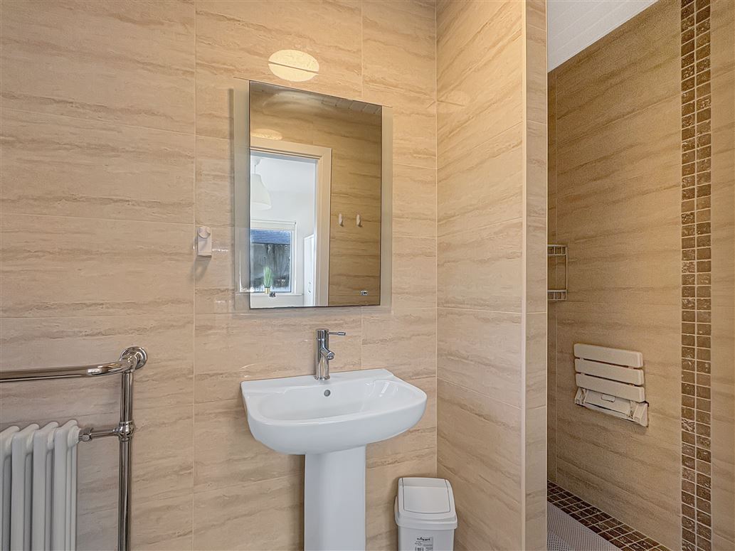 53 Glenina Heights, Dublin Road, Galway 53 Glenina Heights, Dublin Road, Galway