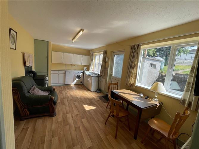 6 Morrissey Park, Belturbet, Cavan