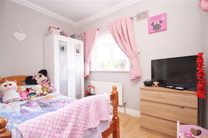 8 Ellensborough Meadow, Kiltipper, Tallaght, Dublin 24