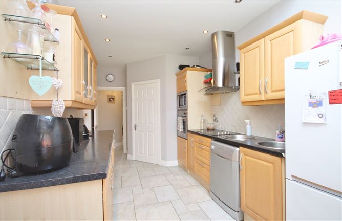 8 Ellensborough Meadow, Kiltipper, Tallaght, Dublin 24