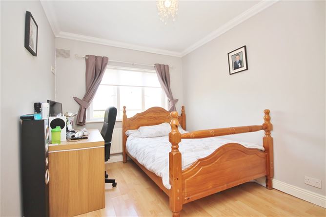 8 Ellensborough Meadow, Kiltipper, Tallaght, Dublin 24