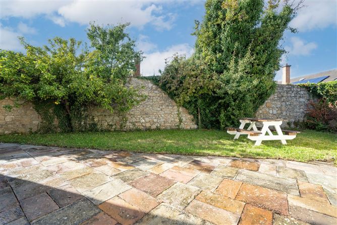 15b Trimleston Avenue, Booterstown, Co. Dublin