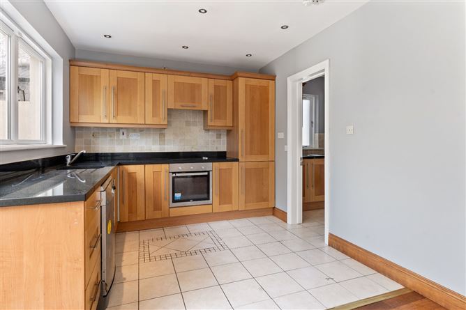15b Trimleston Avenue, Booterstown, Co. Dublin
