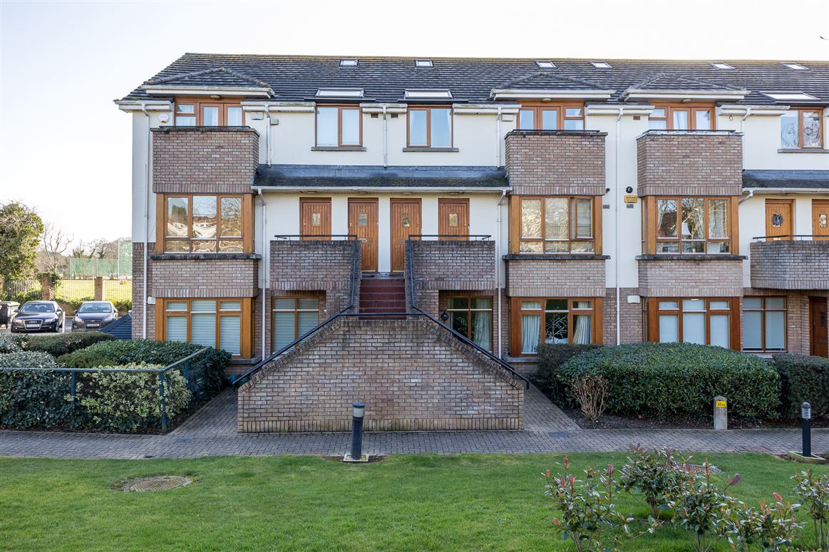 32 Mountfield Park, Malahide, County Dublin
