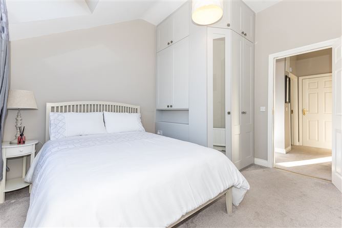 32 Mountfield Park, Malahide, County Dublin