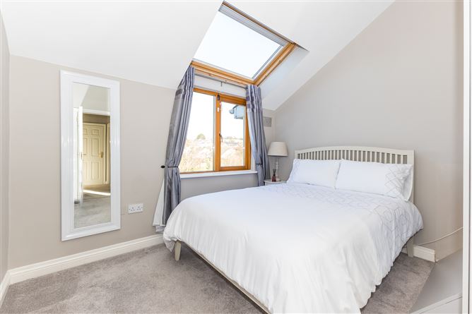 32 Mountfield Park, Malahide, County Dublin