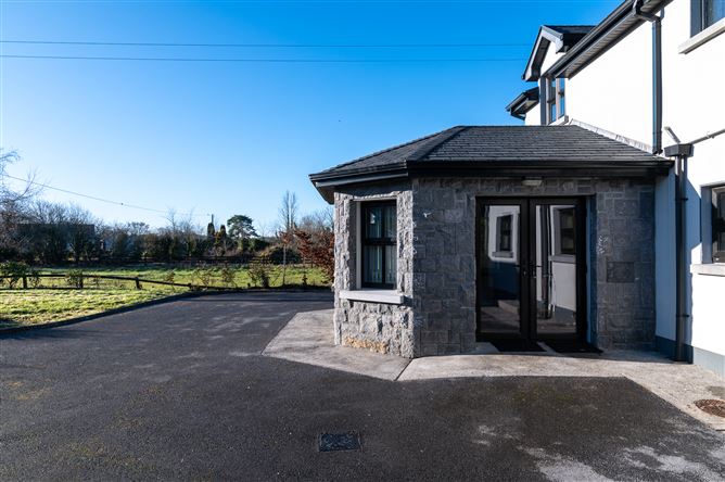 Stone House, Kilcloony, Ballinasloe, Galway
