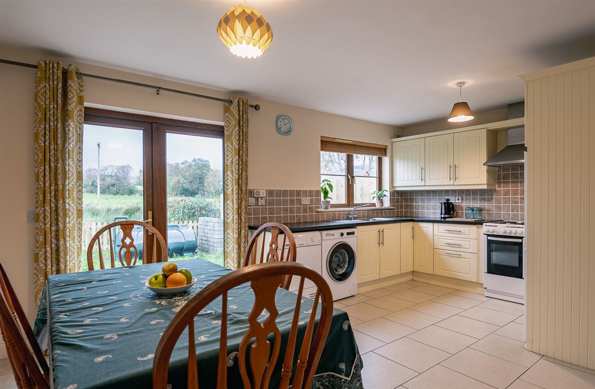 8 Fuschia Court, Pairc Na Gloine, Kenmare, Co. Kerry 8 Fuschia Court, Pairc Na Gloine, Kenmare, Co. Kerry