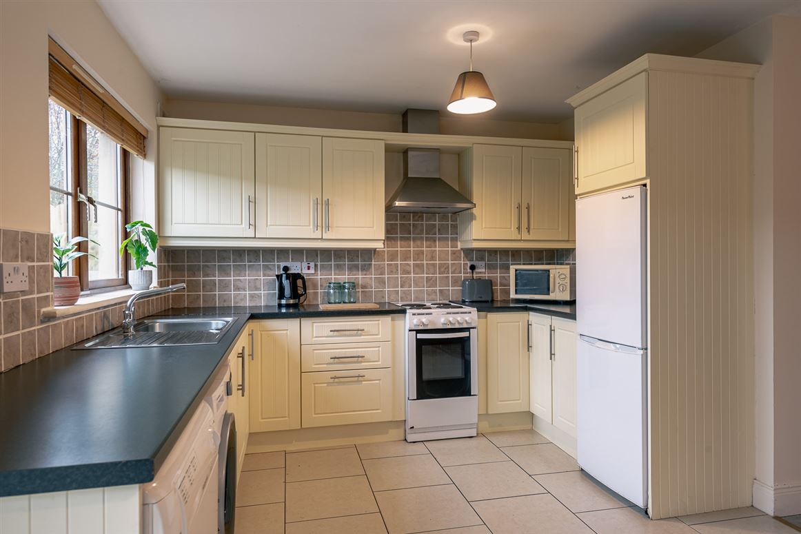 8 Fuschia Court, Pairc Na Gloine, Kenmare, Co. Kerry 8 Fuschia Court, Pairc Na Gloine, Kenmare, Co. Kerry