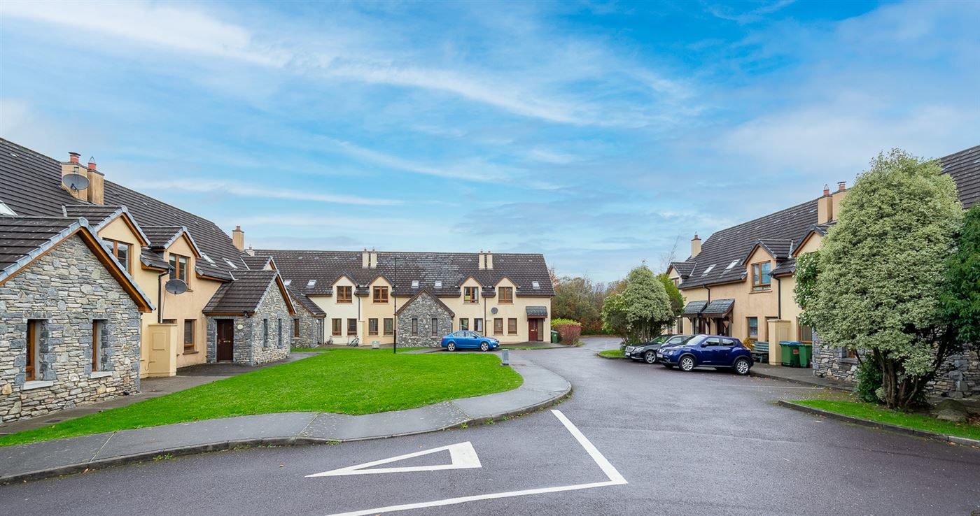 8 Fuschia Court, Pairc Na Gloine, Kenmare, Co. Kerry 8 Fuschia Court, Pairc Na Gloine, Kenmare, Co. Kerry