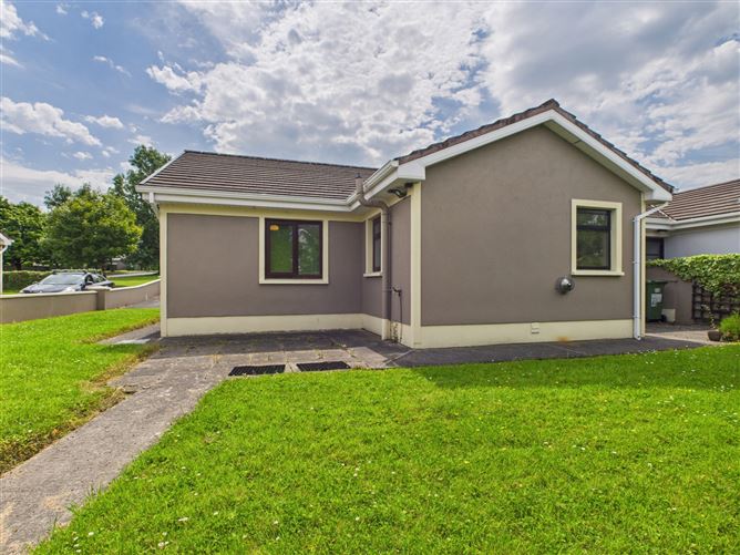 21 Brookville, Lahinch Road, Ennis, Co. Clare