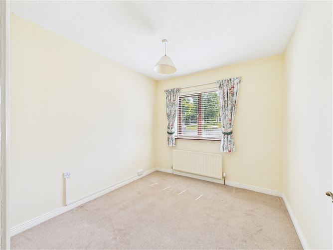 21 Brookville, Lahinch Road, Ennis, Co. Clare