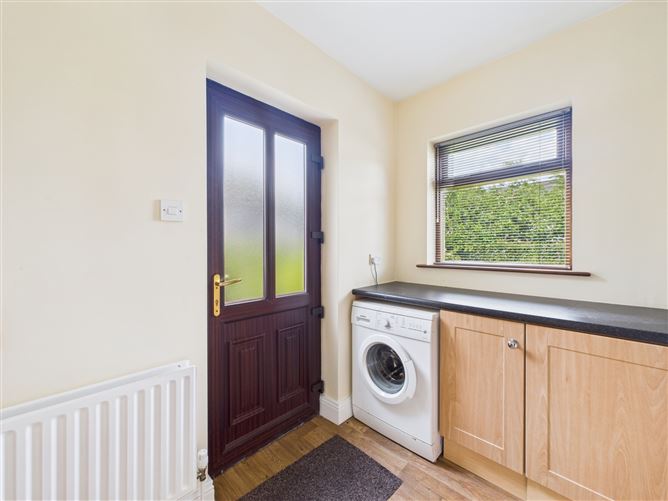 21 Brookville, Lahinch Road, Ennis, Co. Clare