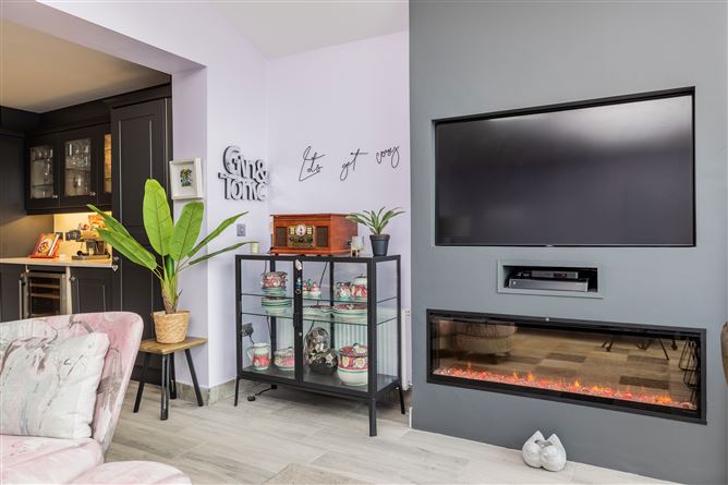 69 Cherrington Road, Dublin 18, Dublin 18