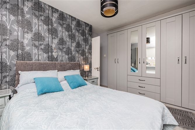 69 Cherrington Road, Dublin 18, Dublin 18