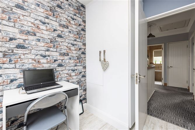 69 Cherrington Road, Dublin 18, Dublin 18