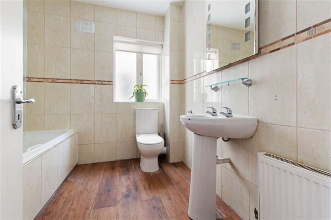 50 Charlestown Park, Finglas, Dublin 11