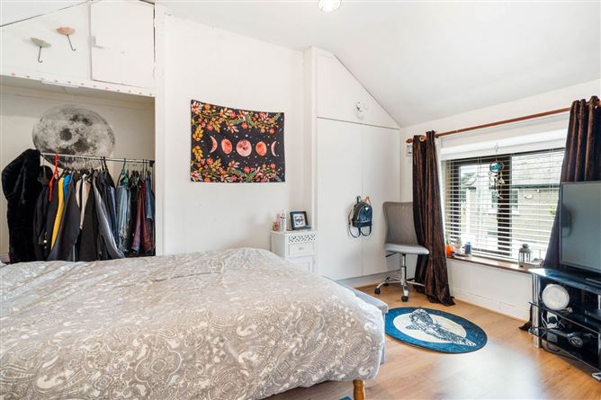 120 Foxrock Grove, Foxrock, Dublin 18