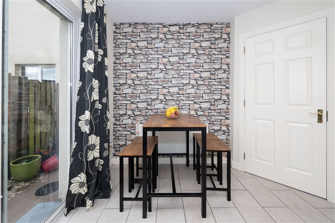 8 Beechwood Court, Cluainard, Newtown, Cobh, Cork