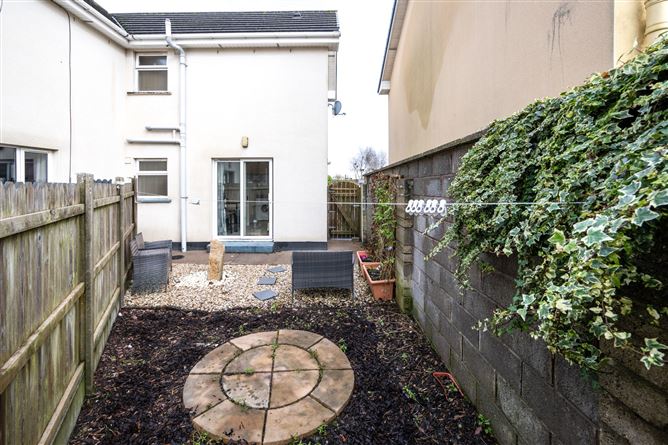 8 Beechwood Court, Cluainard, Newtown, Cobh, Cork