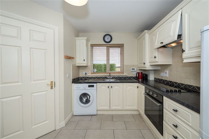 8 Beechwood Court, Cluainard, Newtown, Cobh, Cork