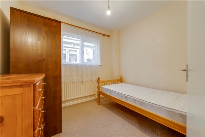 24 Church Grove, Aylesbury,   Dublin 24